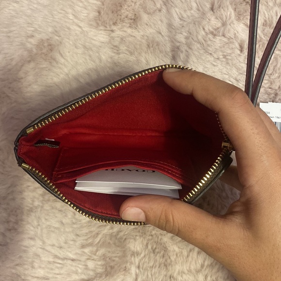 Brand new coach wristlet - Picture 4 of 5